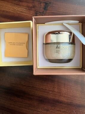 Adore Facial Peeling Gel